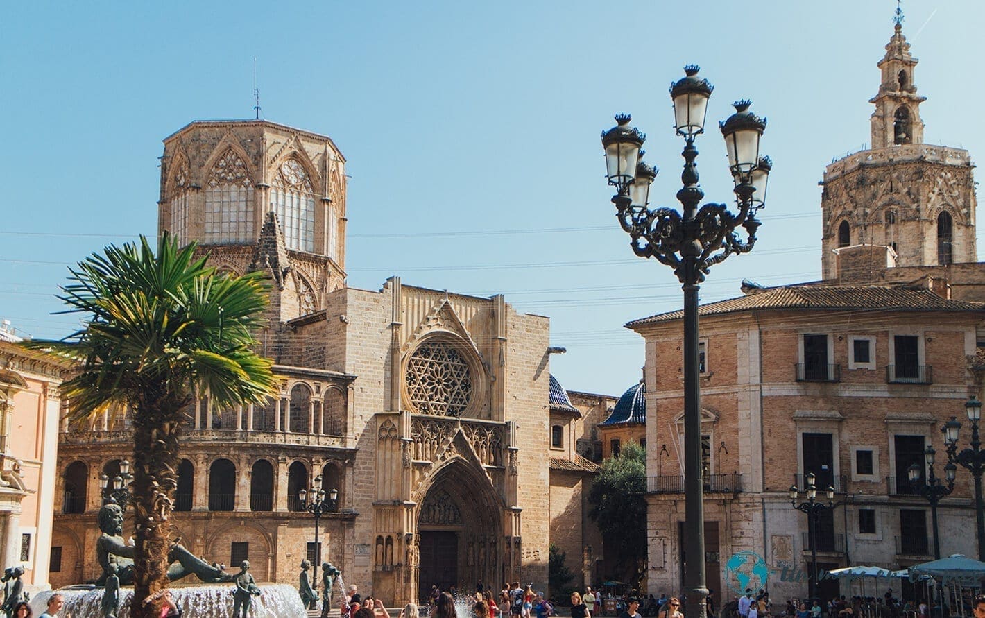 La-Catedral-del-Santo-Caliz