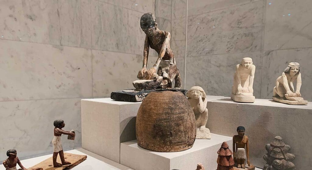 escultura nmec cairo