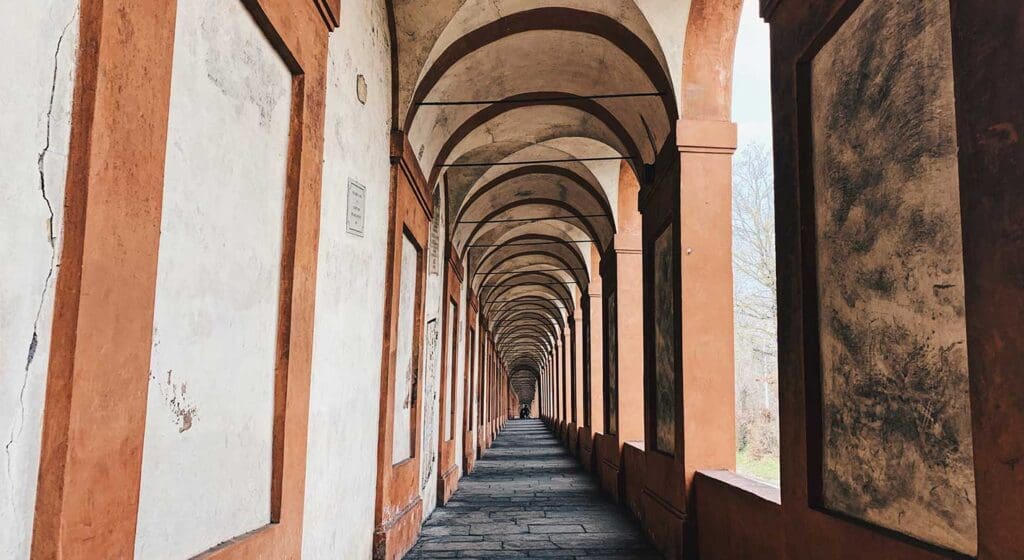 arcos porticos bolonia