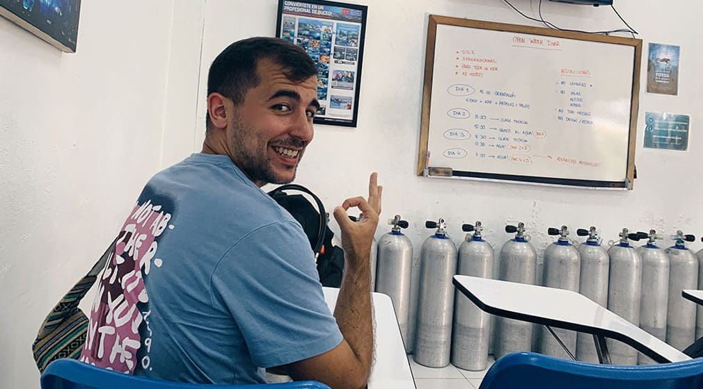 clase teorica pura vida koh tao