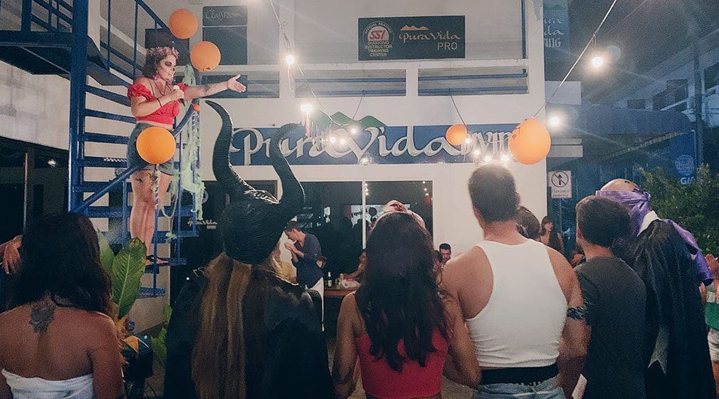 fiestas la latina pura vida koh tao