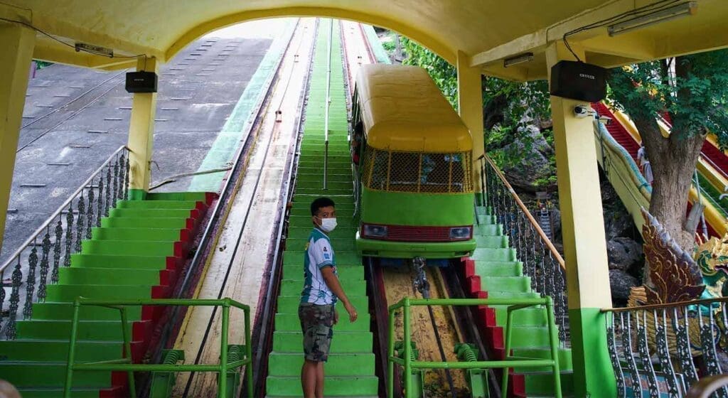 teleferico templo wat tham suea