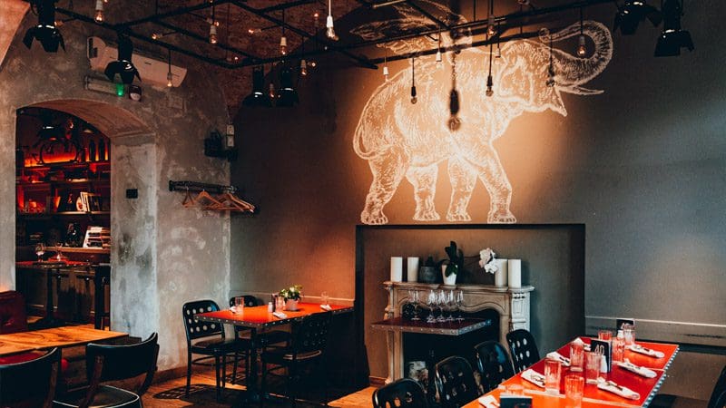 ambiente restaurante baltazar grill budapest