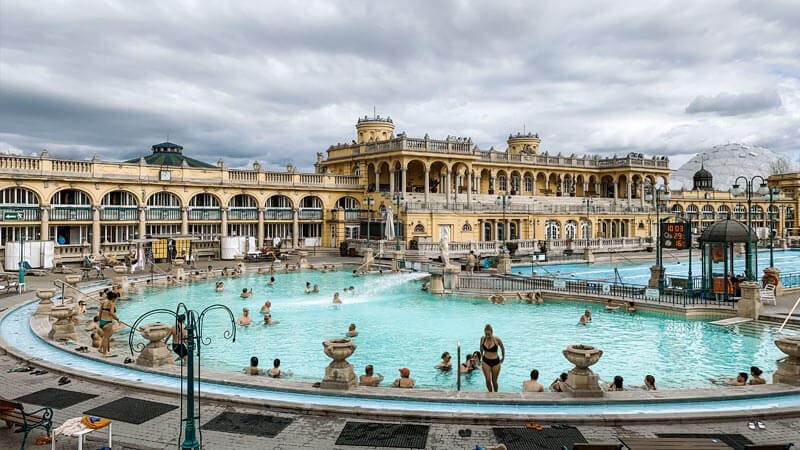 termas szechenyi budapest