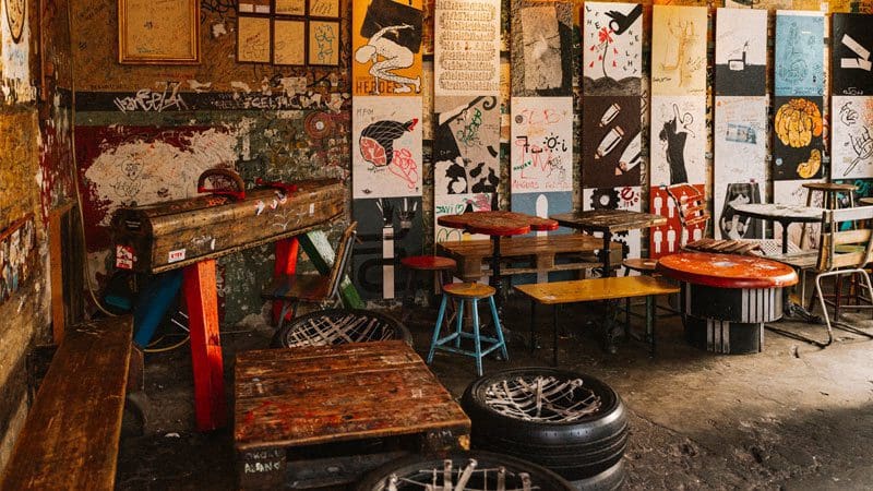 ruin bar szimpla kert budapest