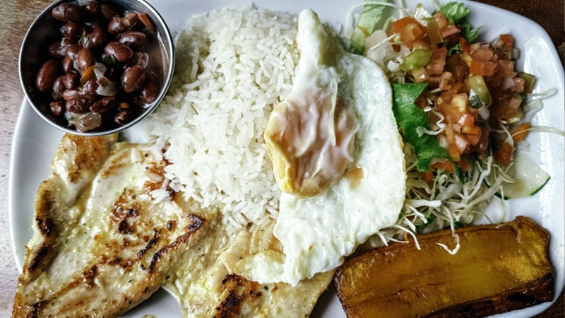 donde comer en monteverde