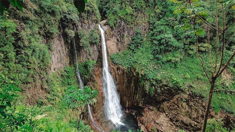 costa rica catarata del toro
