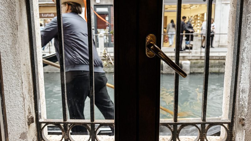 gondolas numa stays venecia palazzo orseolo